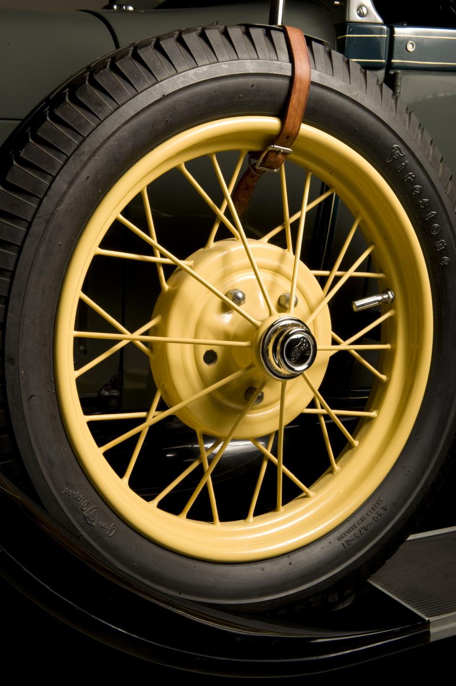  Ford Model A Roadster 1928 года  (фото 3 из 16)